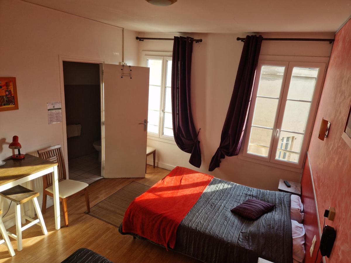 Hotel Du Commerce Мийо Экстерьер фото